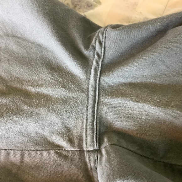 NYDJ Gray Chino Capris Women’s Size 18W Lift Tuck Embellished Back Pockets - Picture 7 of 7